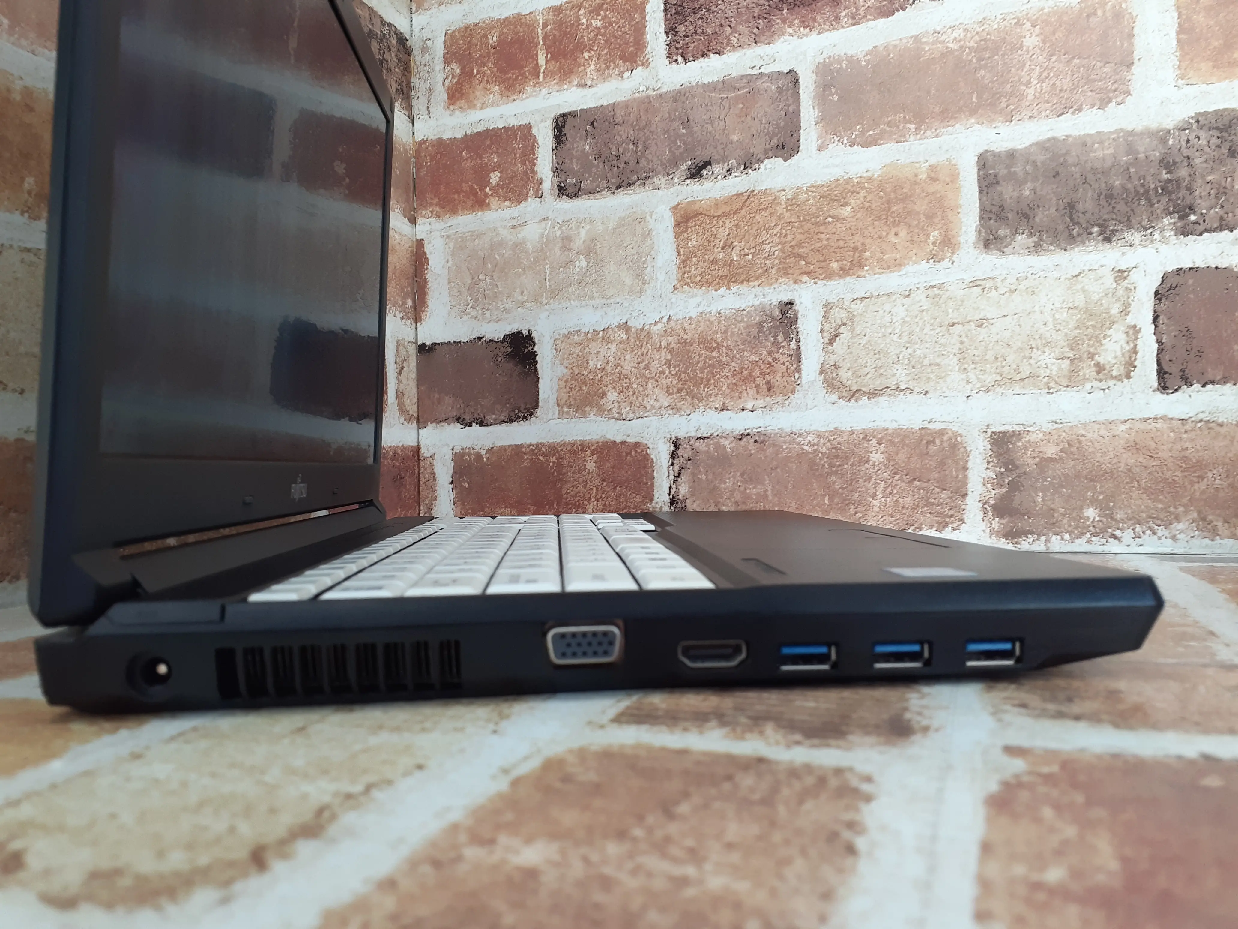 ✱CORE-I5搭載✨新Win10✨富士通✨大容量✱オフィス✱テンキ✱HDMI 富士通 A748/TX