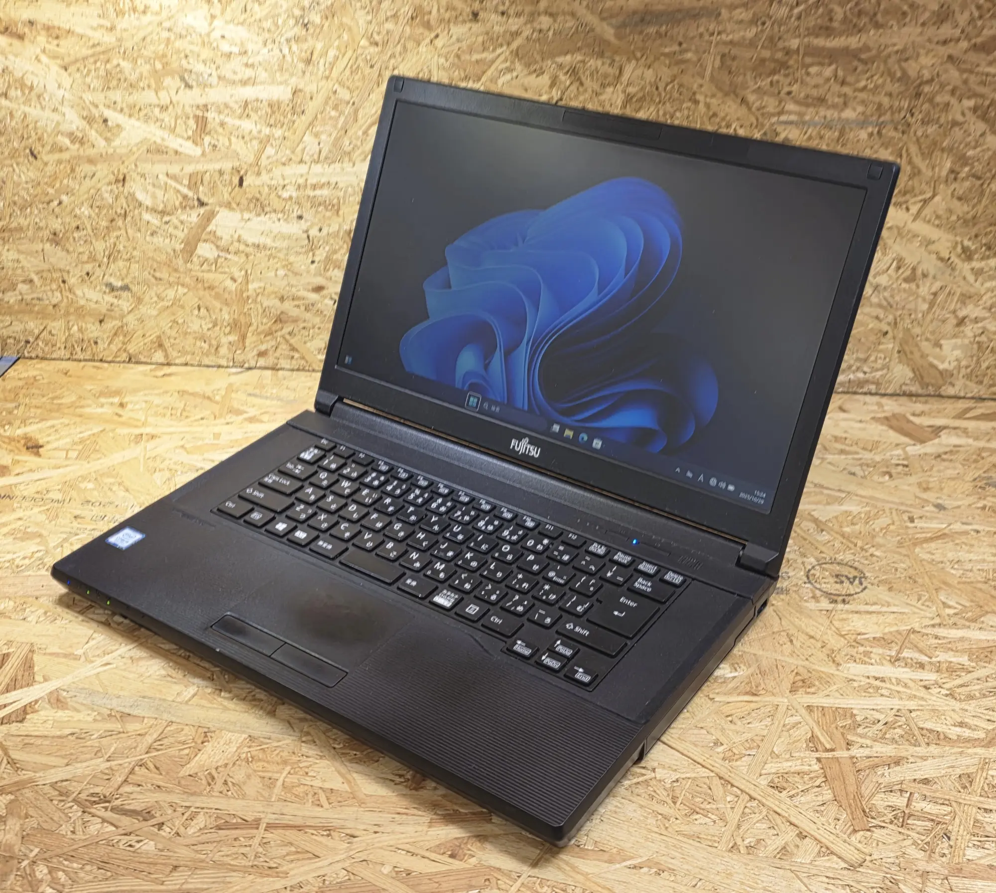富士通 LIFEBOOK A579/B（第8世代）