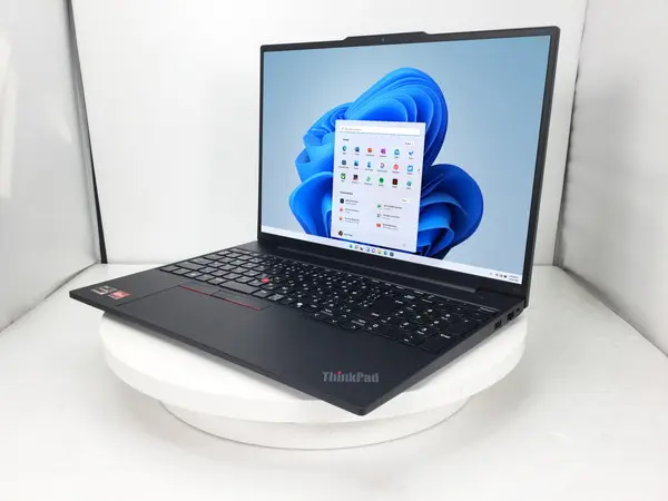 Lenovo ThinkPad E16 Gen 2 AMD