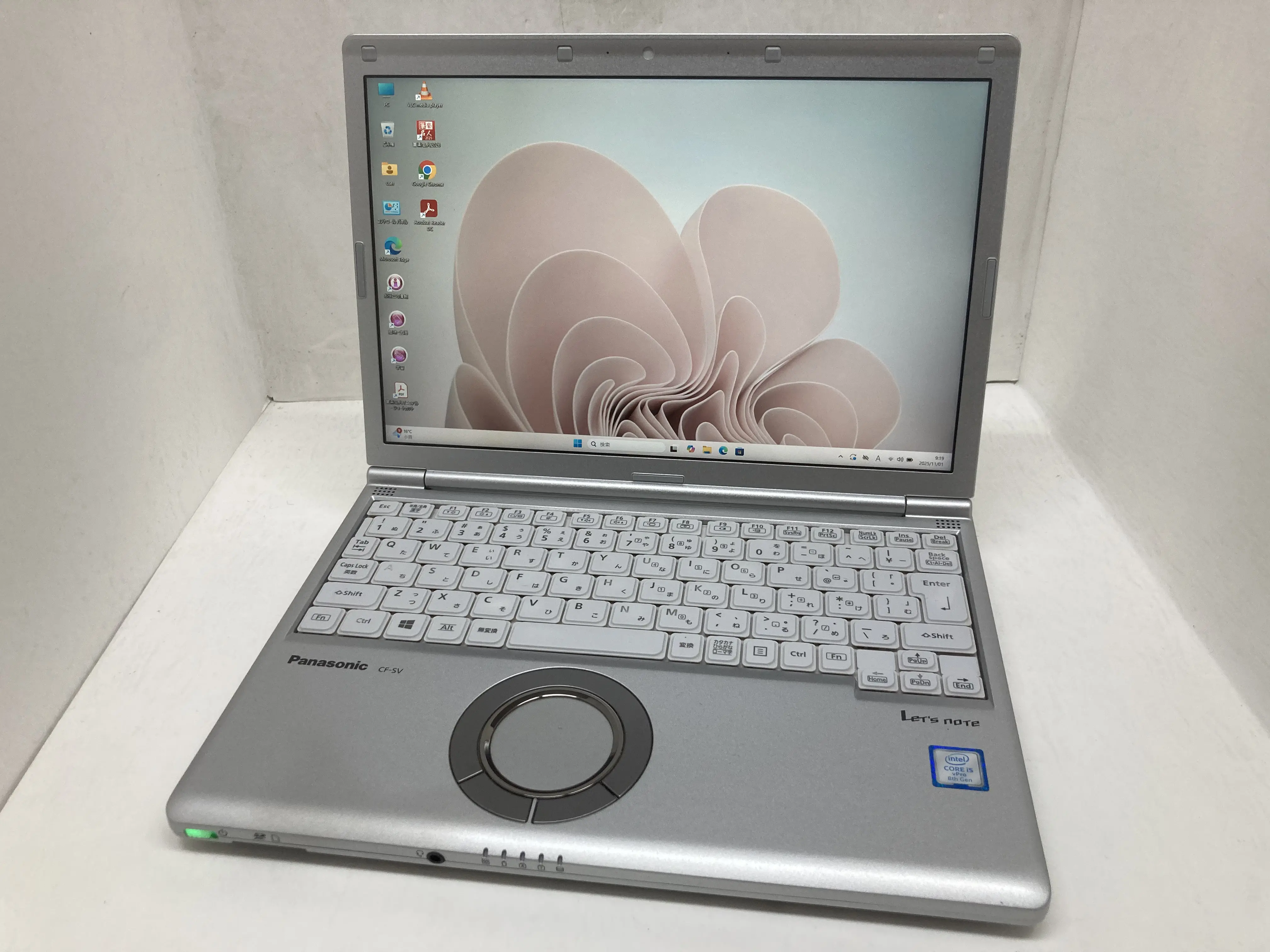 Panasonic CF-SV7R12VS（第8世代Corei5）