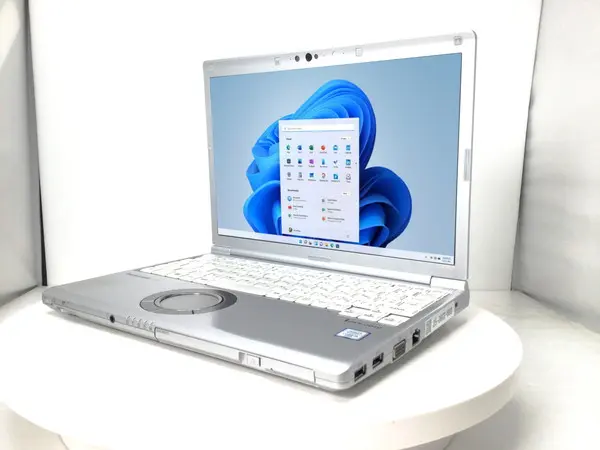 Panasonic Let'snote CF-SV8（第8世代CPU）