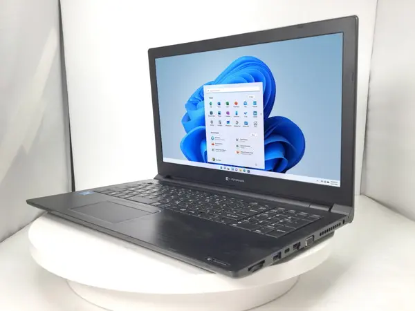東芝 dynabook B55/HS（第11世代CPU）
