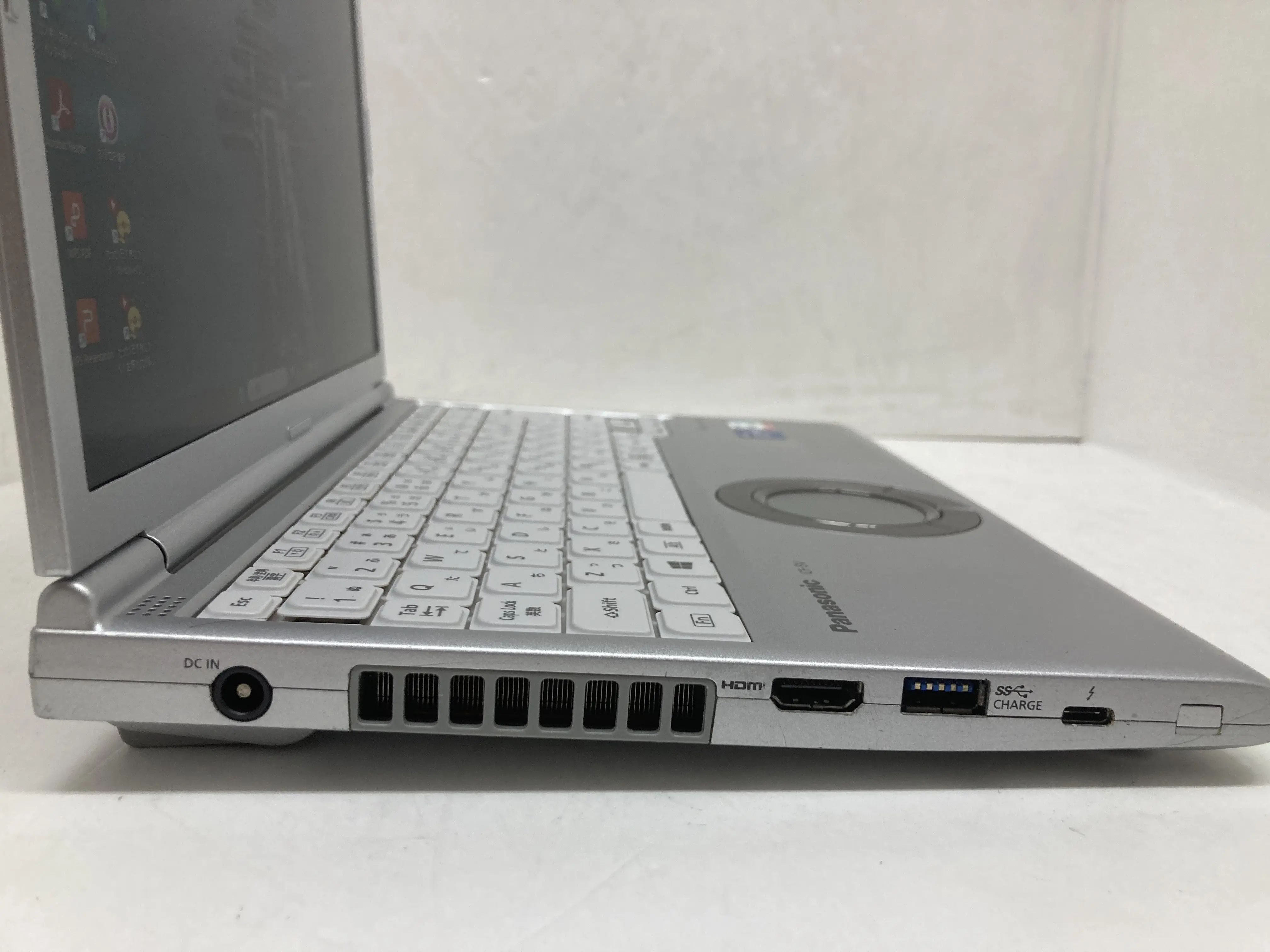 Let's note SV1 CF-SV1DFNQR(CPU： Core i7 1165G7 2.8GHz/メモリ