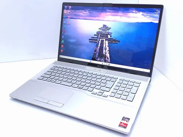 富士通 LIFEBOOK NH77/H1