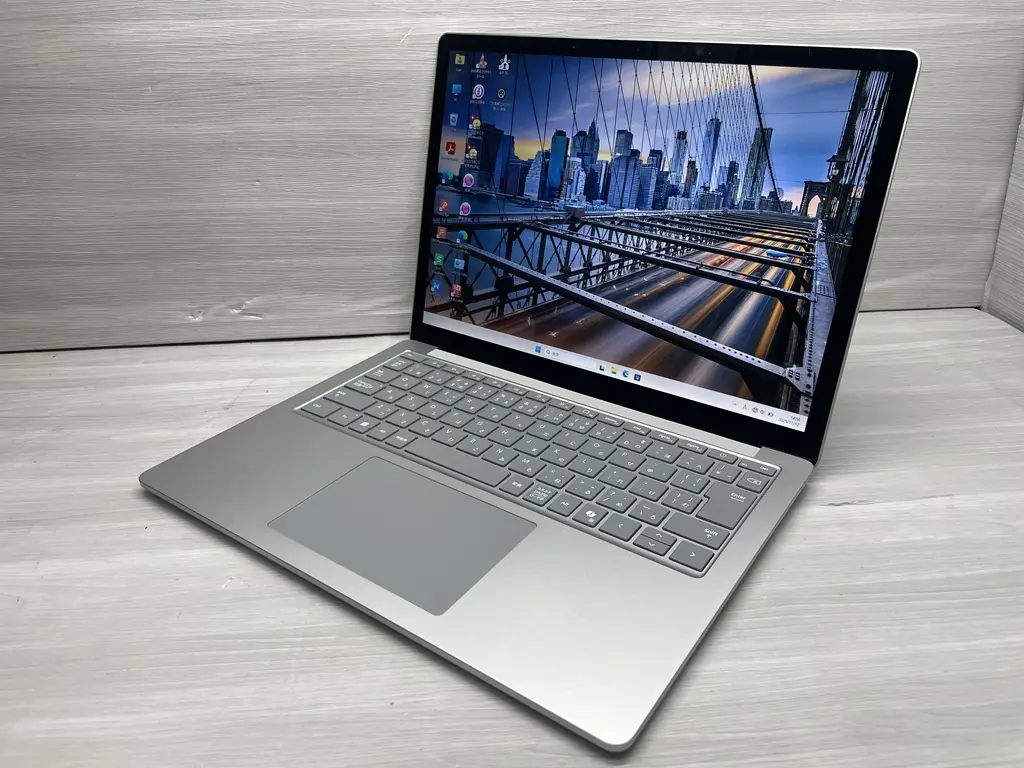Microsoft Surface Laptop 6 (Core Ultra 7 165H 3.8GHz/16GB/SSD