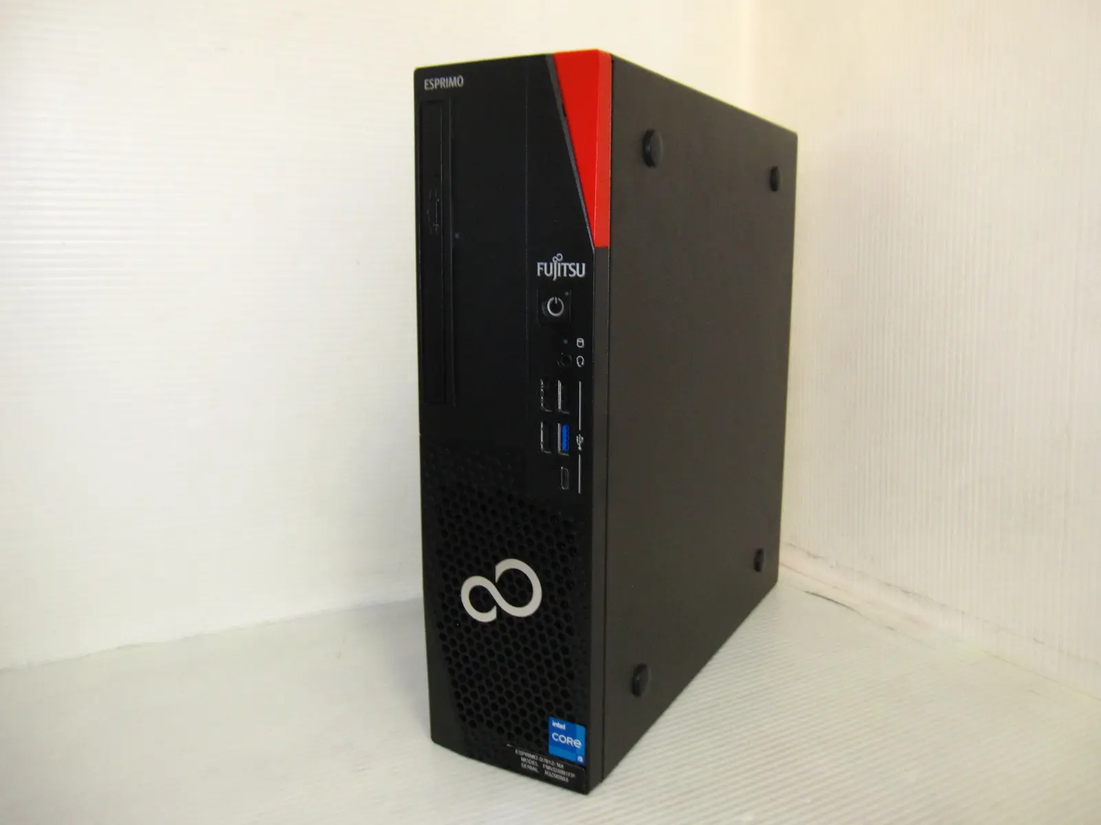 富士通 ESPRIMO D7012/NX (第12世代CPU・ﾒﾓﾘ16GB・SSD256GB)