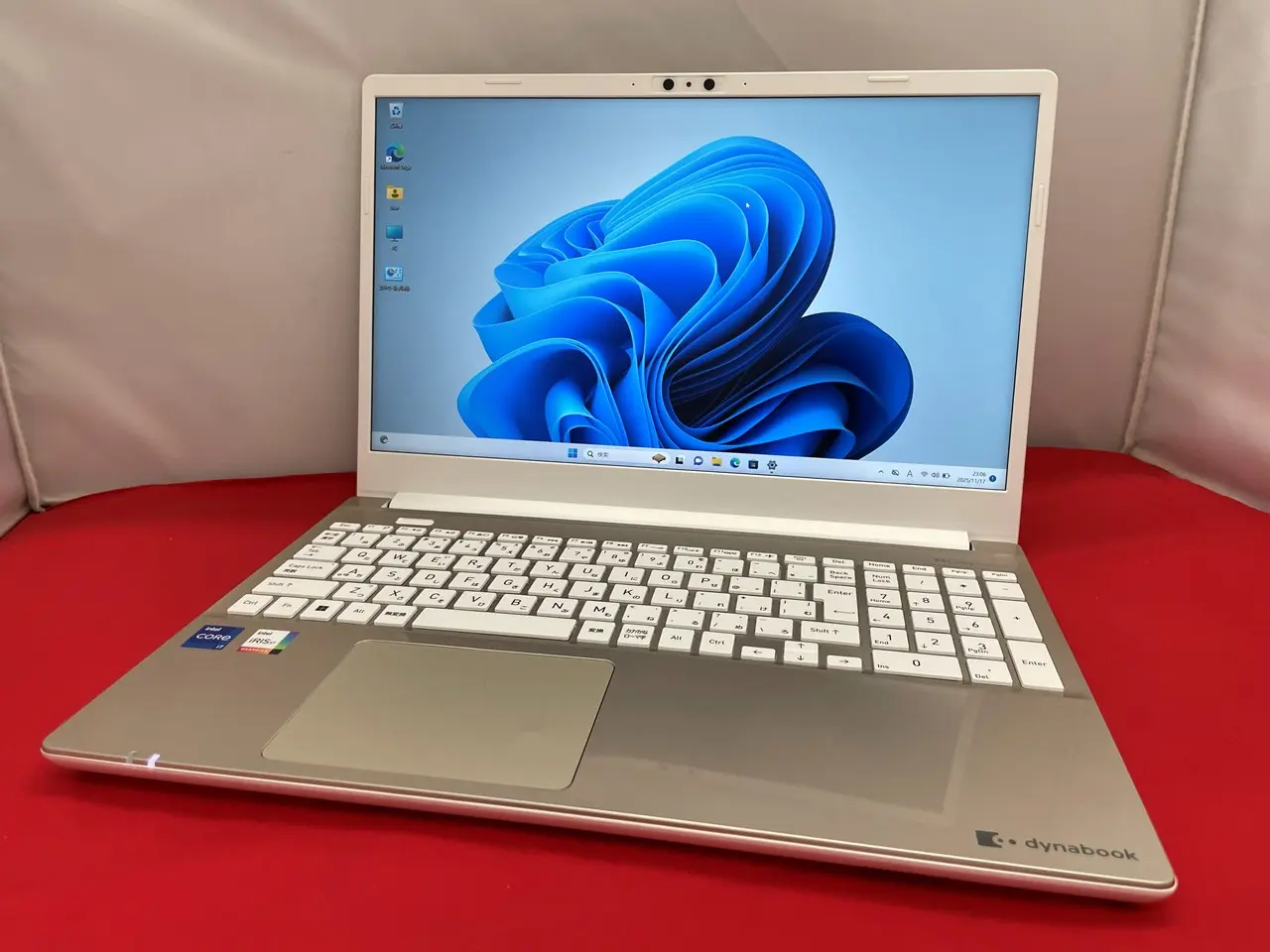 美品 Dynabook 超軽量 爆速 12世代i7 大容量32GB 新品1TB 美品 Dynabook 超軽量 爆速 12世代i7 大容量32GB 新品1TB メモリ容量