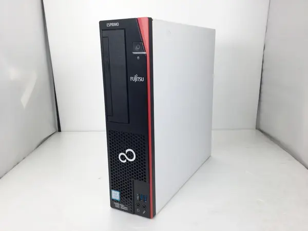 富士通 ESPRIMO D588/V（第8世代CPU）