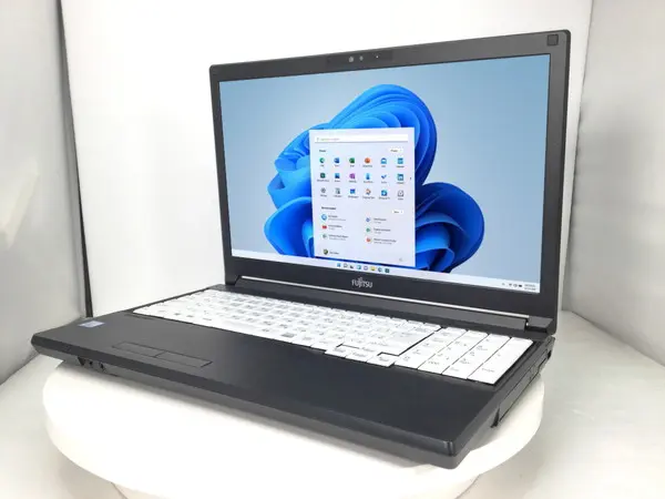 富士通 LIFEBOOK A579/CX（第8世代CPU）