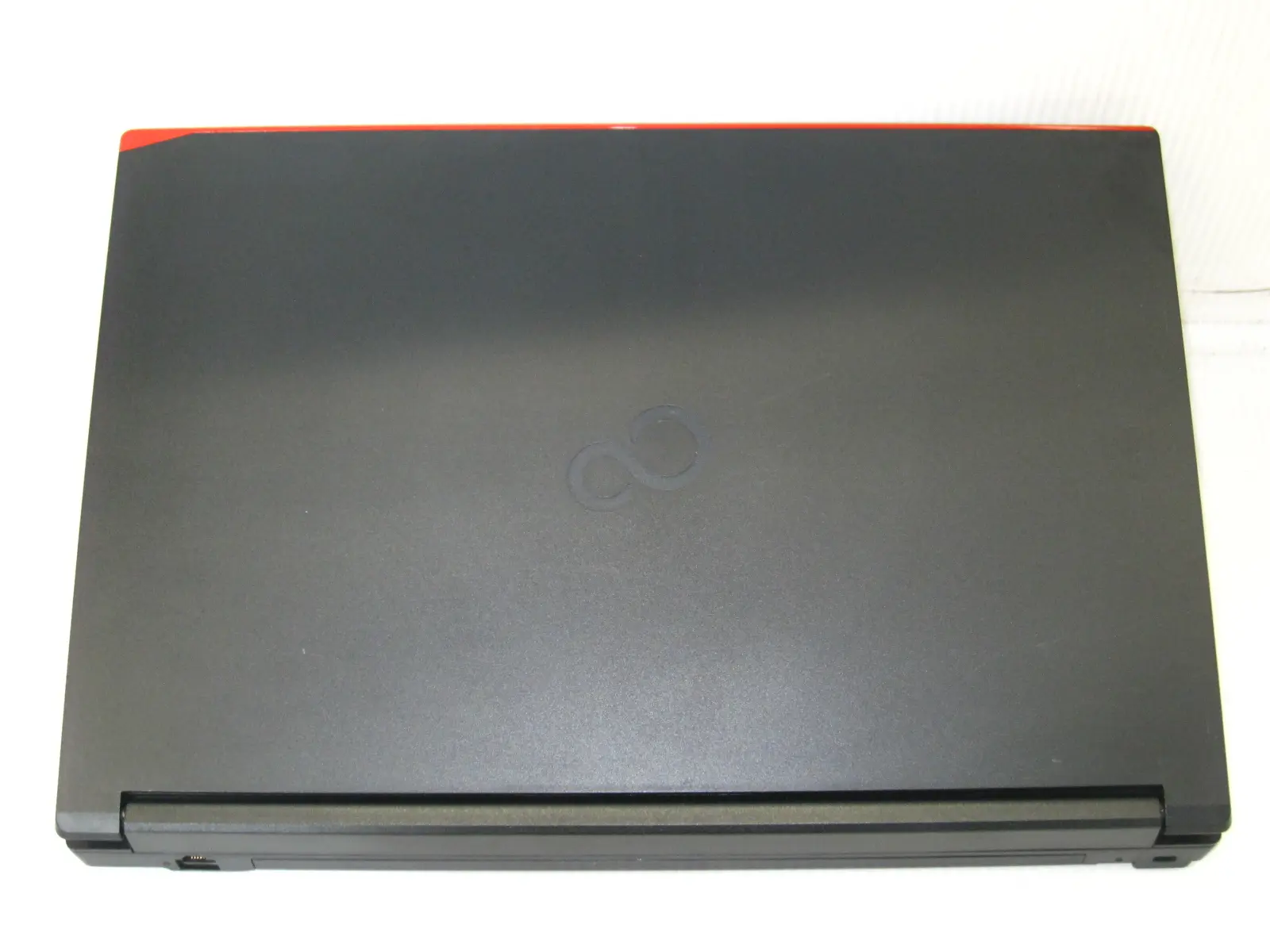 FUJITSU LIFEBOOK A579/B i5-8世代 メモリ8GB LIFEBOOK 【第8世代 Core i5×内蔵テンキー】 富士通 A579/メモリ
