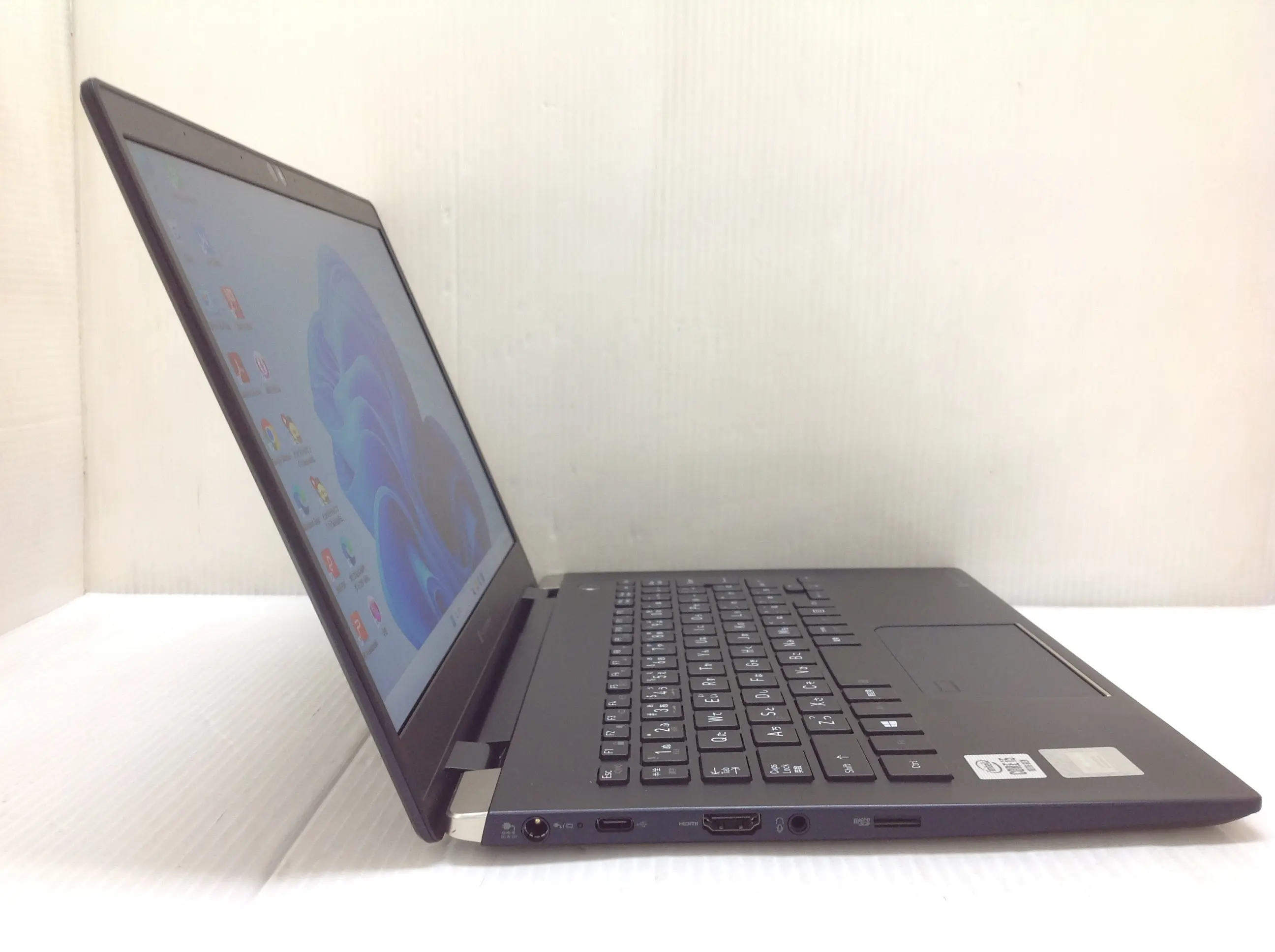 美品 16GB 東芝 dynabook G83/FP FHD ノートPC Amazon.co.jp: 【整備済み品】東芝 ノートPC TOSHIBA Dynabook
