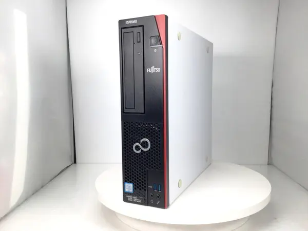 富士通 ESPRIMO D586/P（第6世代CPU）