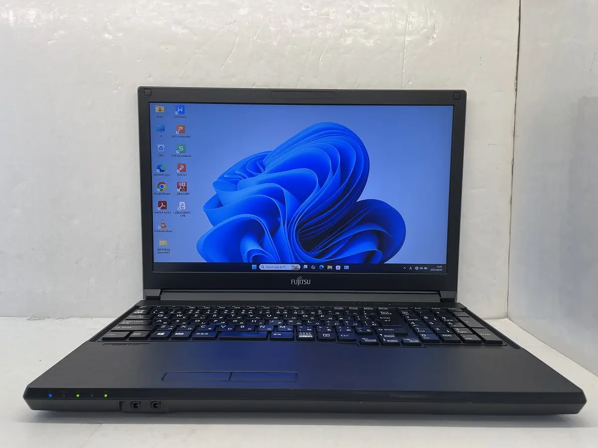 富士通 LIFEBOOK A579/A 【第8世代CPU搭載】