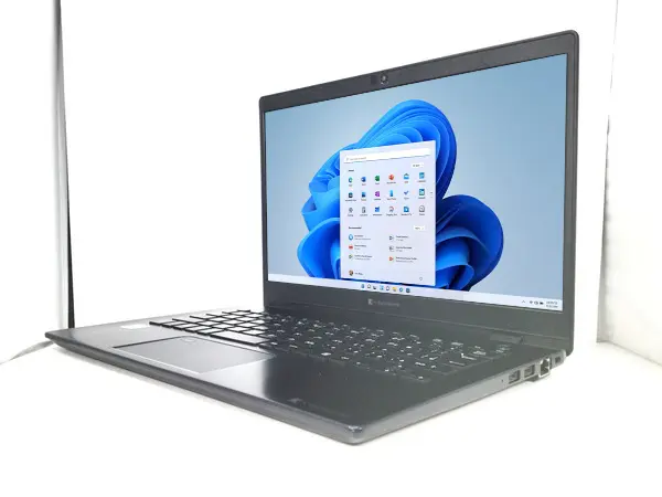 東芝 dynabook G83/FP（第10世代CPU）