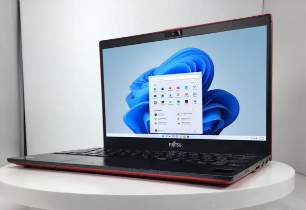 富士通 FUTRO MU937