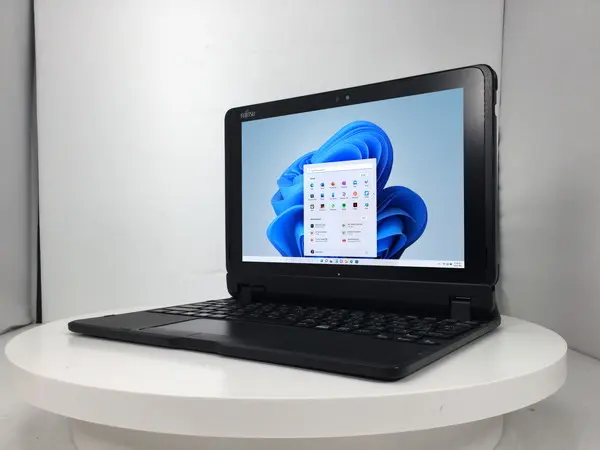 富士通 ARROWS Tab Q508/SE