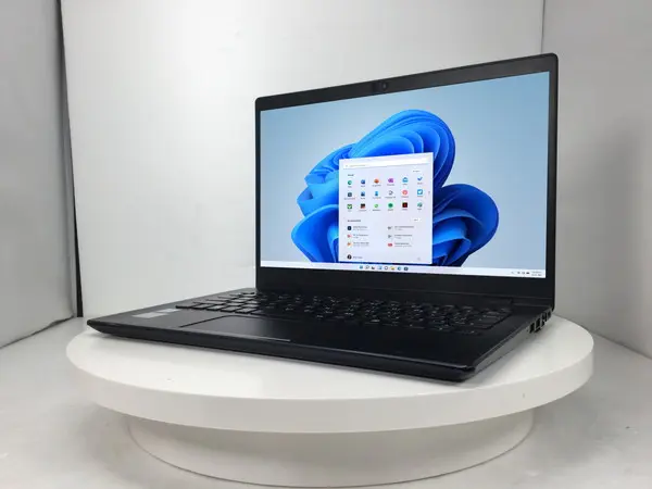 Dynabook dynabook G83/M(訳あり)(CPU：Core i5 8250U 1.6GHz