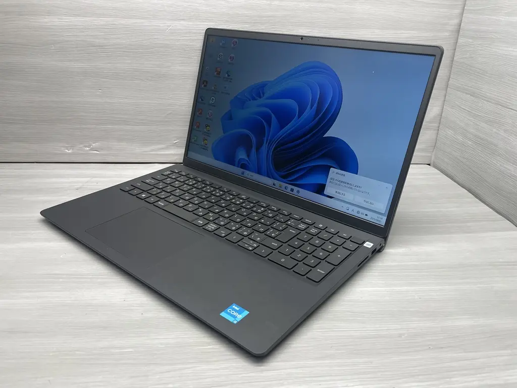 DELL inspiron 15 3511（第11世代CPU）