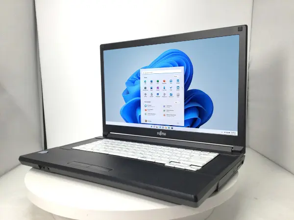 富士通 LIFEBOOK A579/A（第8世代CPU）