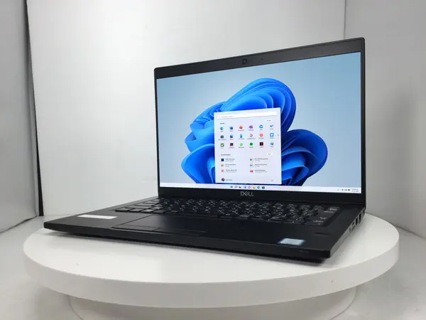Dell Latitude 7390 第八世代 i7 16G Office付き Dell Latitude 7390 2