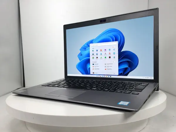 VAIO Pro PG VJPG11（第8世代CPU）