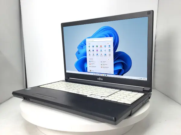 富士通 LIFEBOOK A579/C（第8世代CPU）