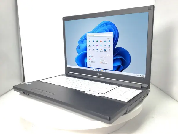 富士通 LIFEBOOK A579/C（第8世代CPU）