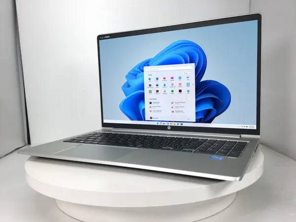 HP ProBook 450 G8（第11世代CPU）