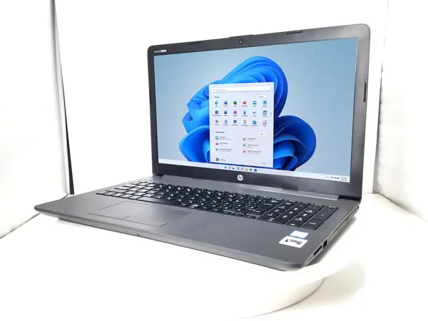 HP 250 G7 Notebook PC （第8世代CPU）