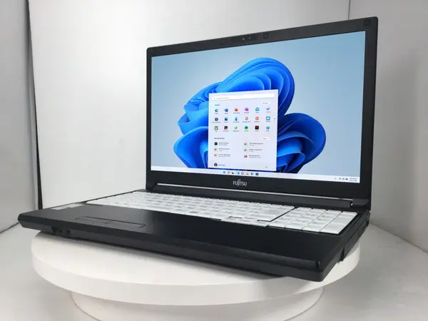 富士通 LIFEBOOK A577/S（第7世代CPU）