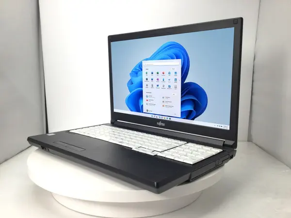 富士通 LIFEBOOK A579/A（第8世代CPU）