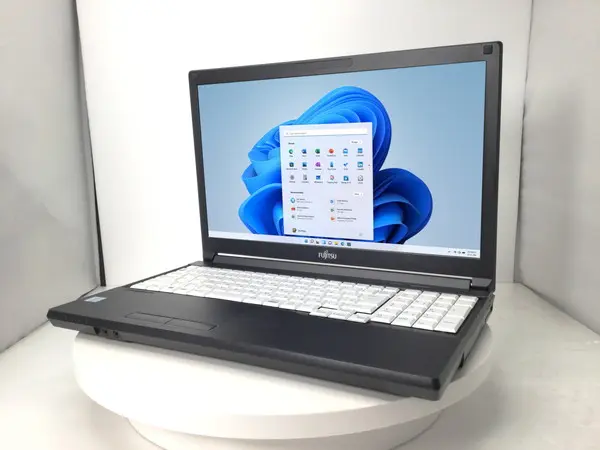 富士通 LIFEBOOK A579/A（第8世代CPU）