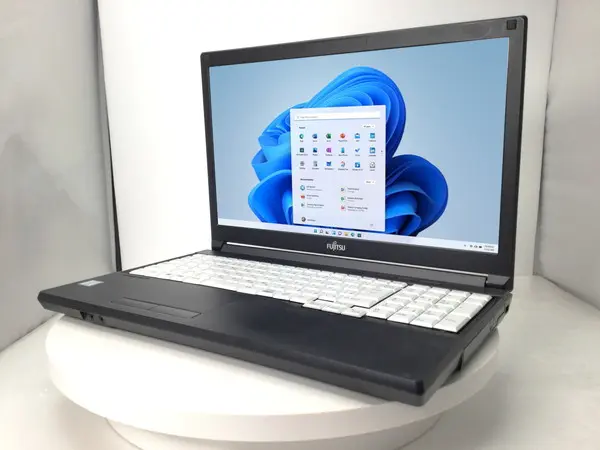 富士通 LIFEBOOK A579/A（第8世代CPU）