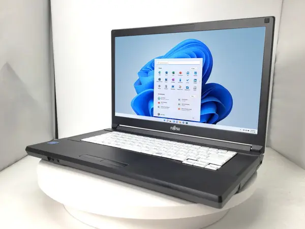 富士通 LIFEBOOK A579/A（第8世代CPU）