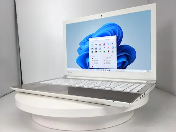 Dynabook dynabook T65/EG（第7世代CPU）