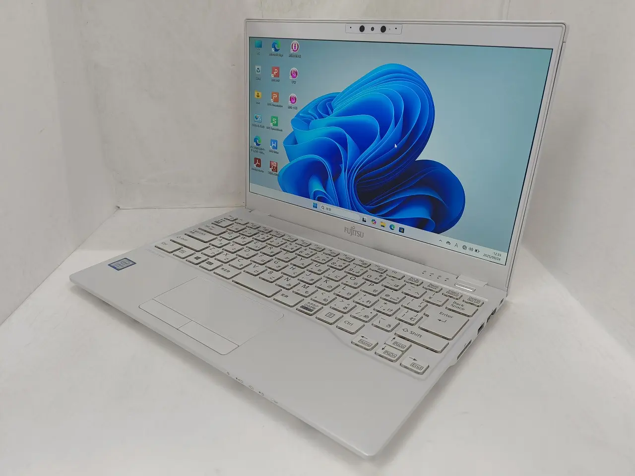 富士通 LIFEBOOK WU2/D2（第8世代Corei5）