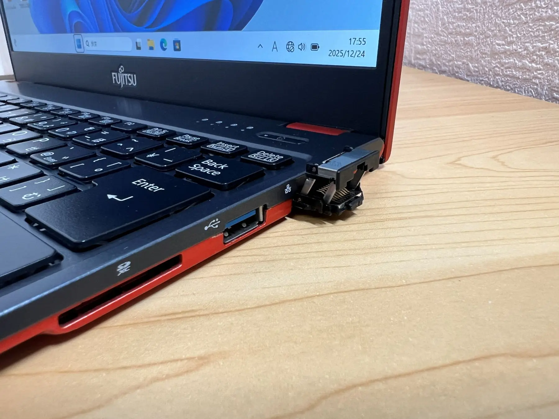 富士通U938/V 8350U/8GB/SSD256GB/Office/薄型16 楽天市場】【極軽極薄】富士通 LIFEBOOK U938 13.3型FHD(1920x1080