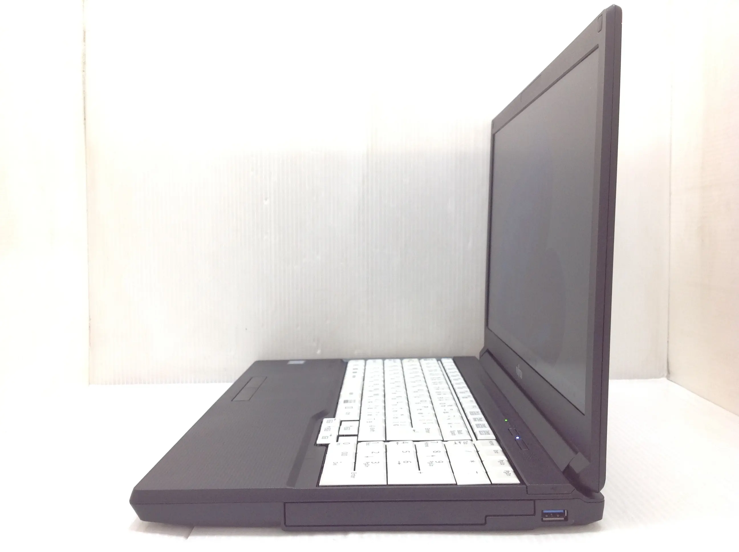 富士通 LIFEBOOK A579/B Win11Pro・SSD・フルHDモデル