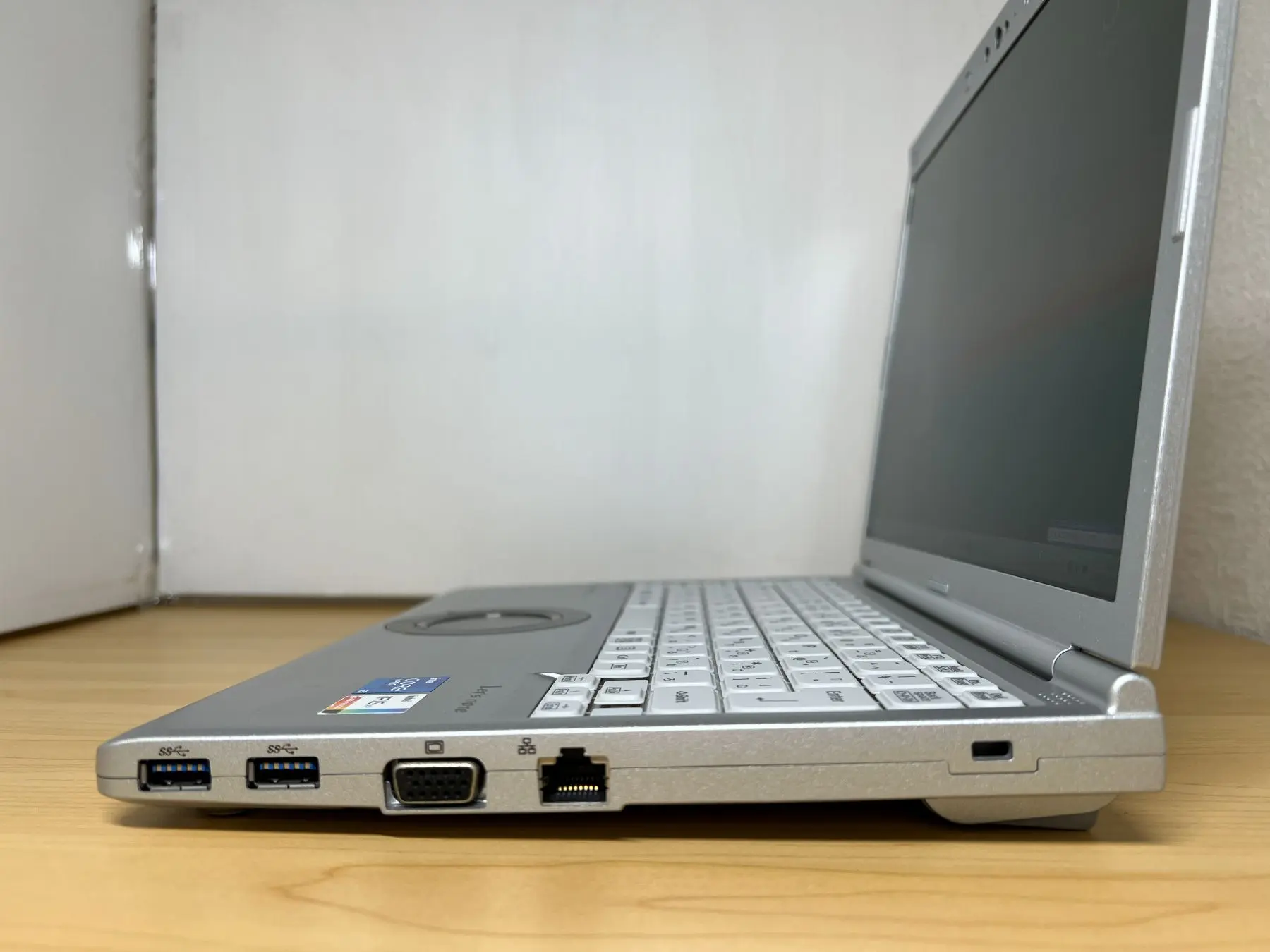 Let's note SV1(CPU： Core i5 1145G7 2.6GHz/メモリ：16GB/SSD：256GB)