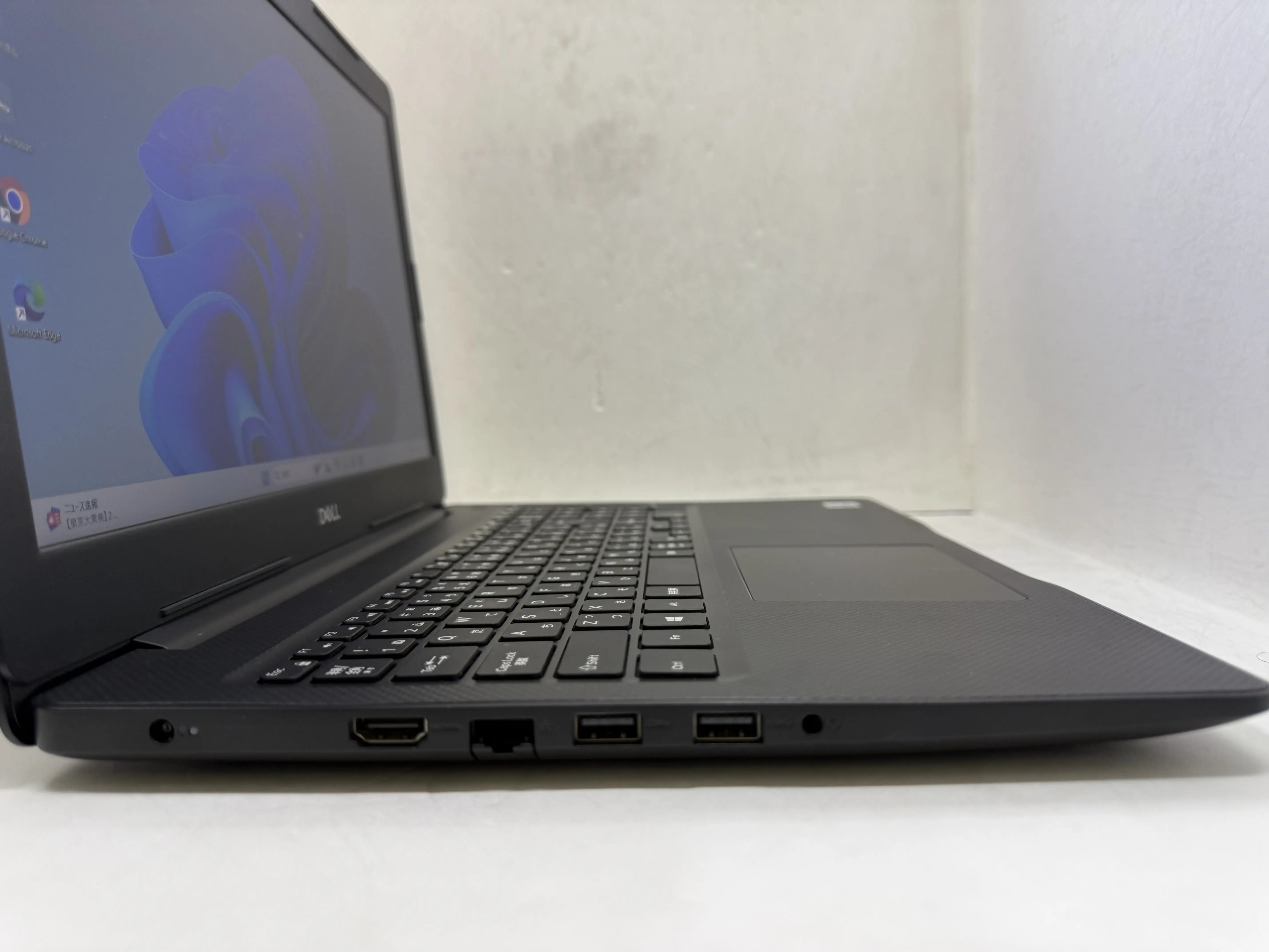 VOSTRO 3590(CPU： Core i5 10210U 1.6GHz/メモリ：16GB/SSD：256GB)