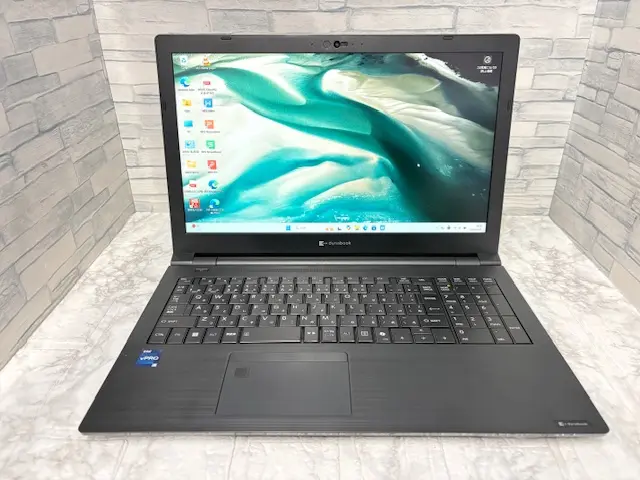 dynabook B75/KY ( Corei5-1245U 1.2GHz/8GB/SSD 256GB) 人気の高年式ダイナブック！12世代Corei5!天板に擦り傷及びシール痕ある為特価！ 熊本店☆彡