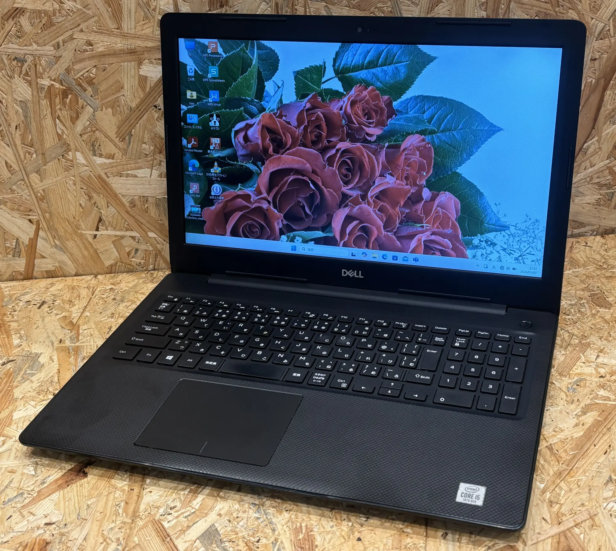 DELL Latitude 3590（第10世代CPU）