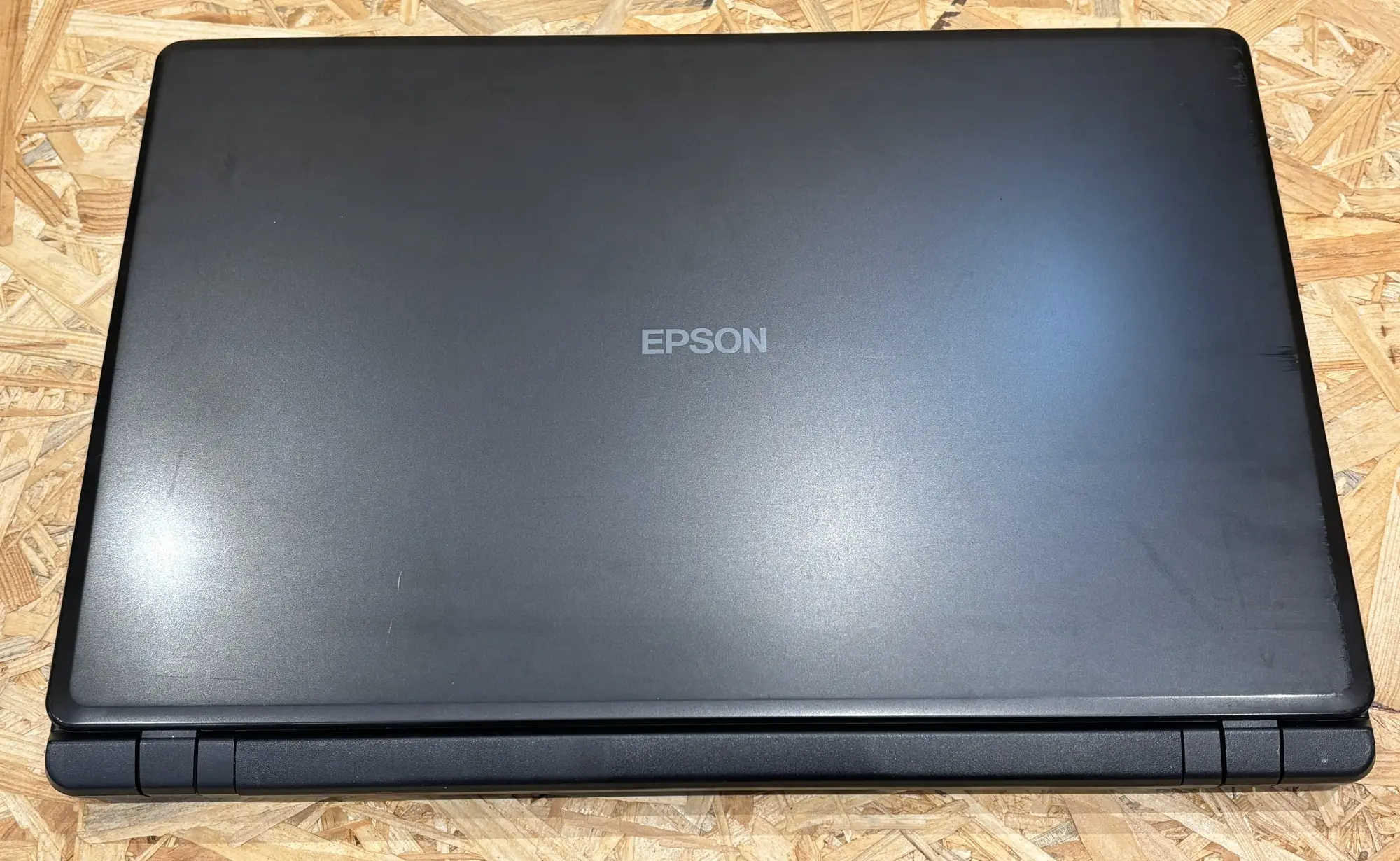 EPSON Endeavor NJ4300(CPU：Core i5 8265U 1.6GHz/メモリ：16GB/SSD