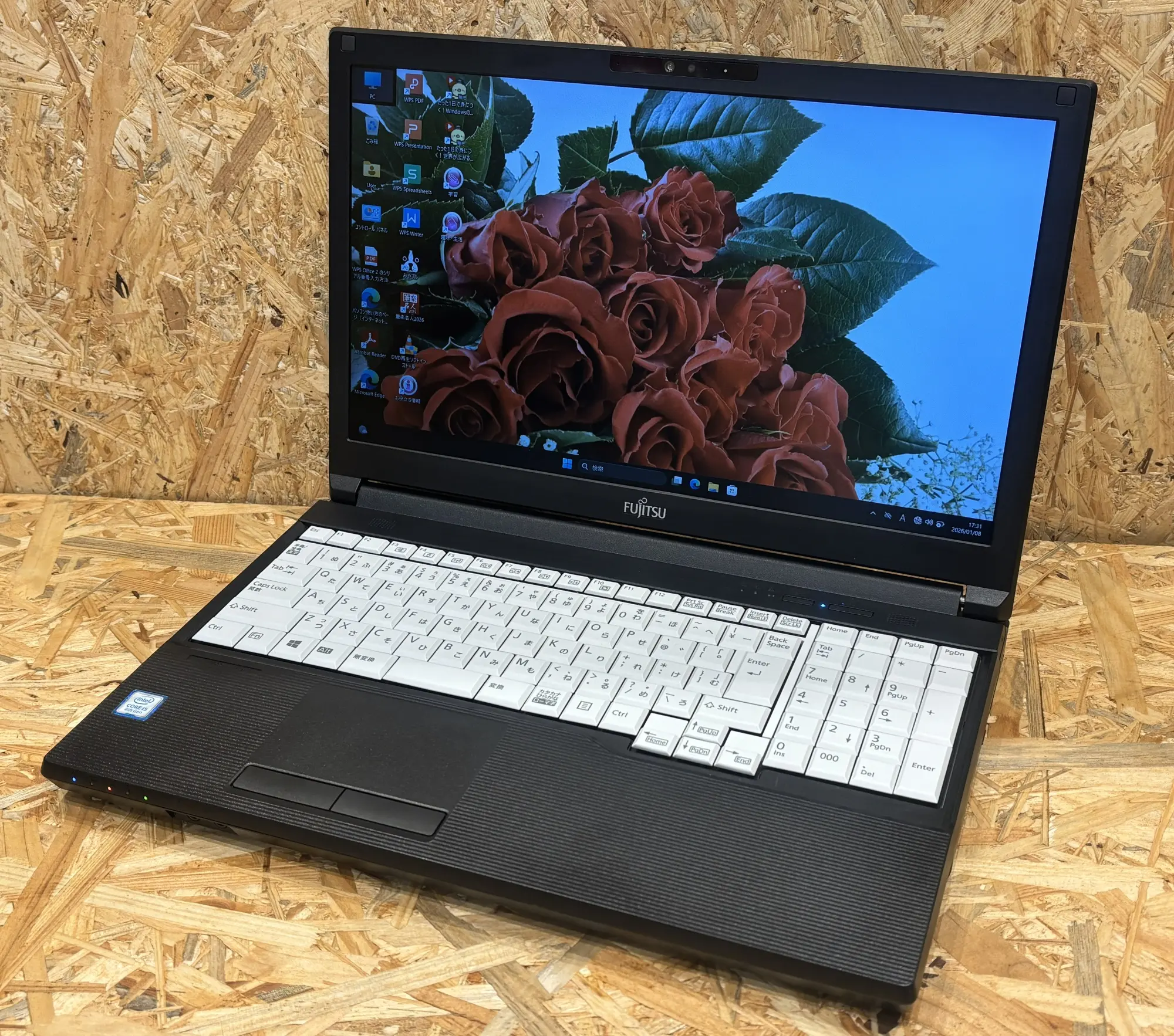 富士通 LIFEBOOK A579/A (CPU：Core i5 8365U 1.6GHz/メモリ：4GB/ SSD