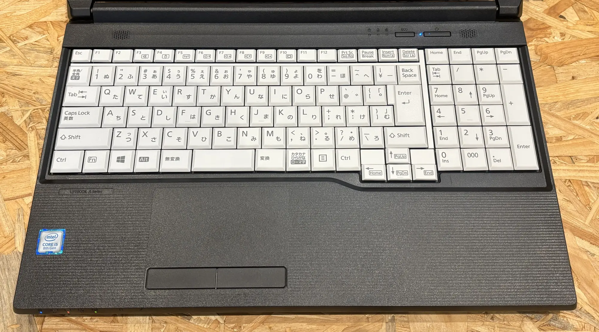 富士通 LIFEBOOK A579/A (CPU：Core i5 8365U 1.6GHz/メモリ：4GB/ SSD