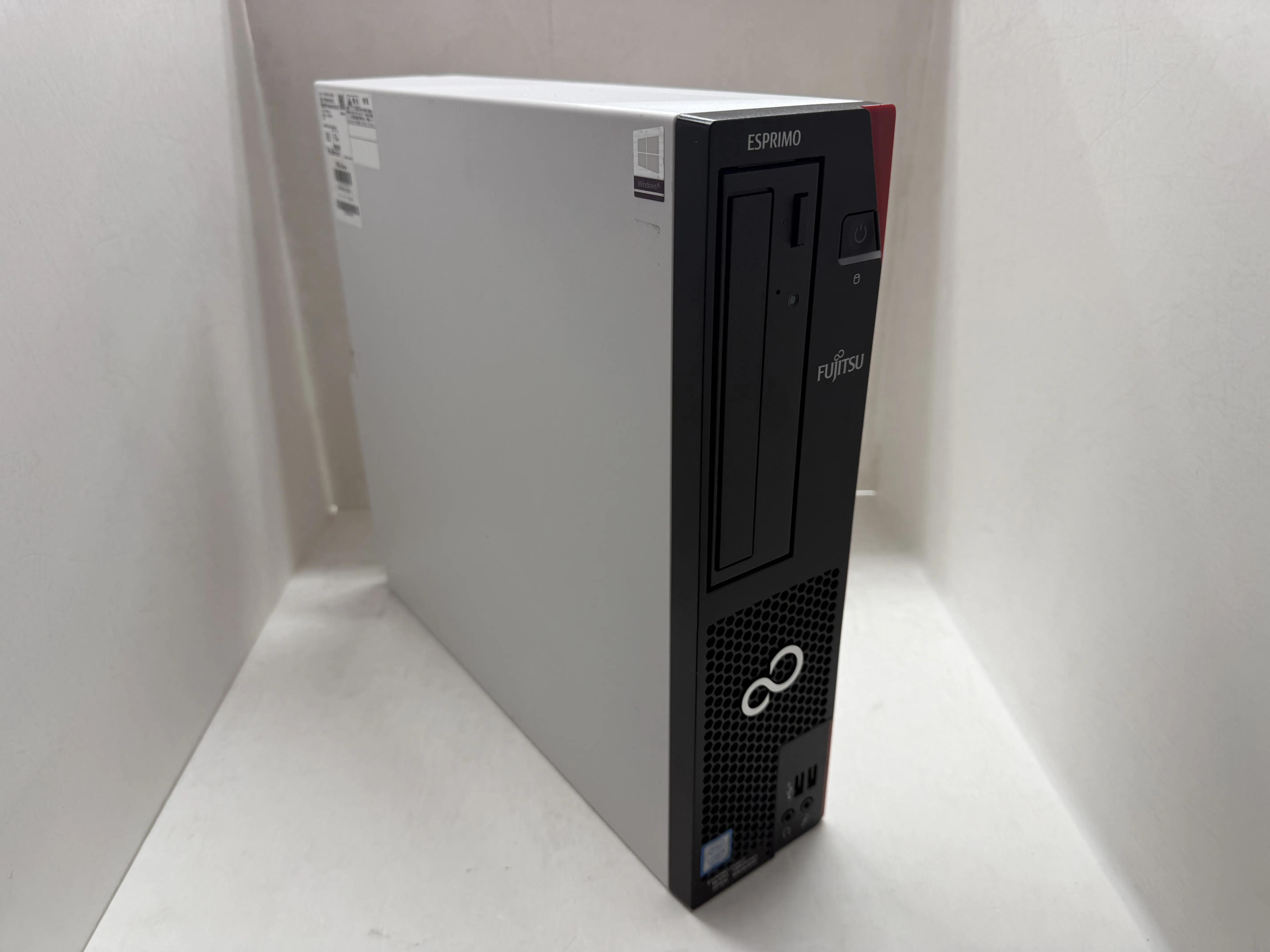 FUJITSU ESPRIMO D588/C（第9世代Corei5）