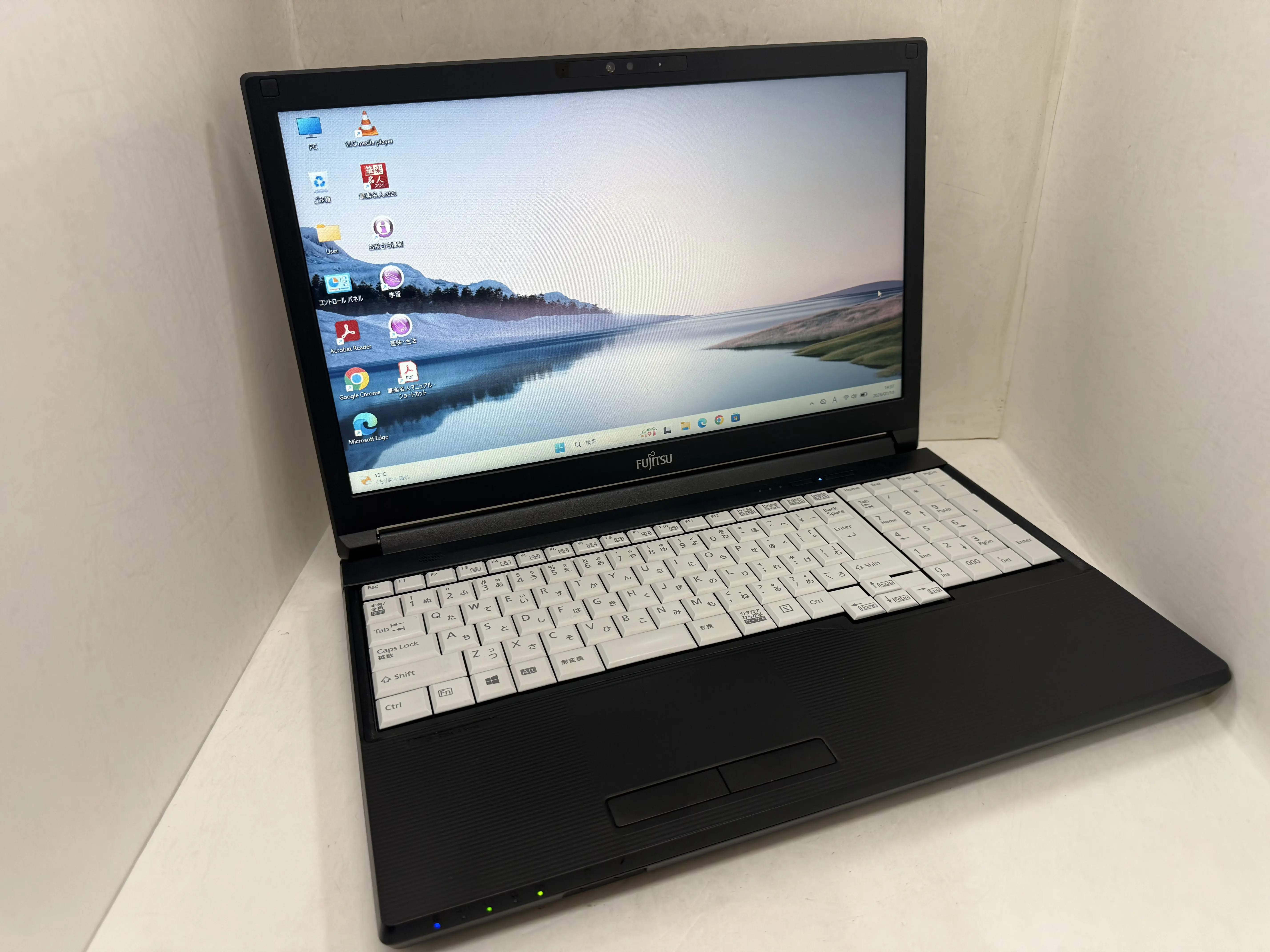 FUJITSU LIFEBOOK A579/BX（第8世代Corei5）