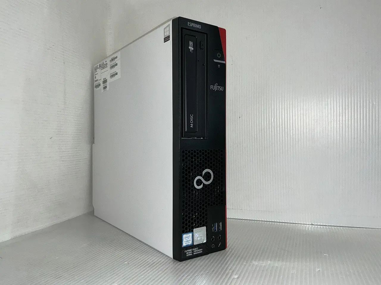 富士通 ESPRIMO D588/C(第9世代CPU)