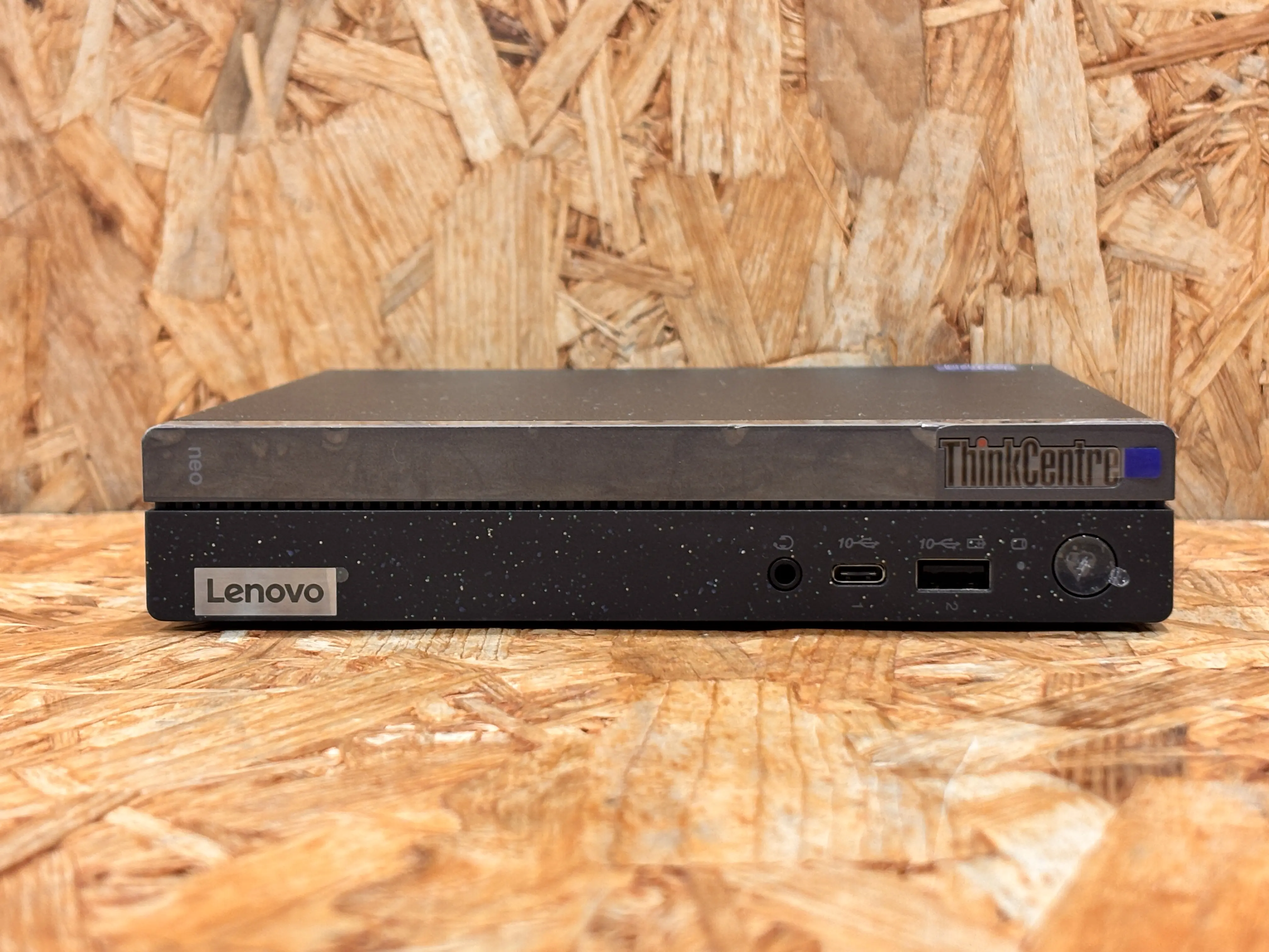 Lenovo ThinkCentre Neo 50q Small Gen 4 (第12世代CPU)