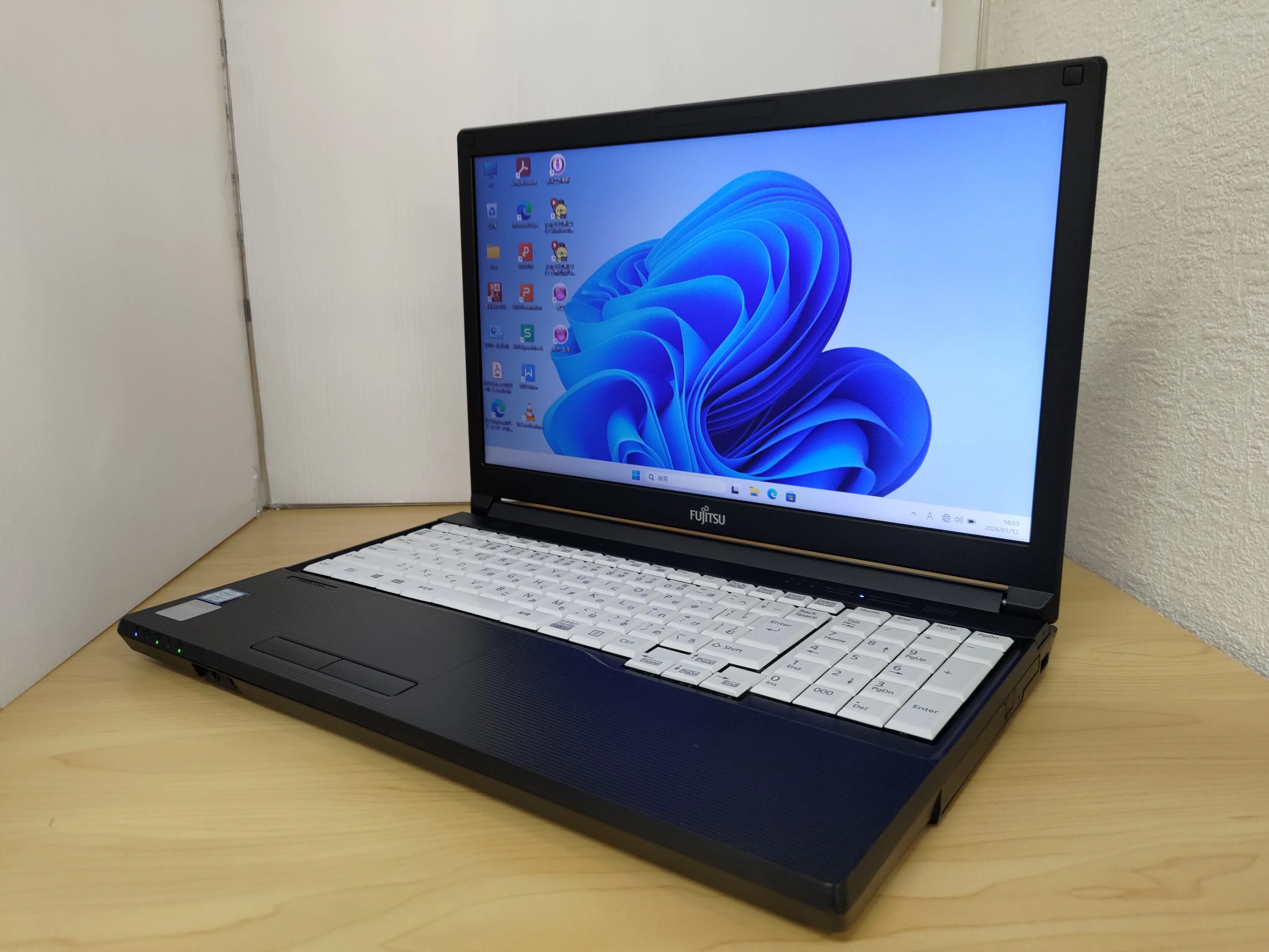 富士通 LIFEBOOK A748/TX